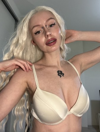 Девушка массажистка Беатрис , салон Беатрис 