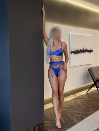 Девушка массажистка Полина, салон Полина