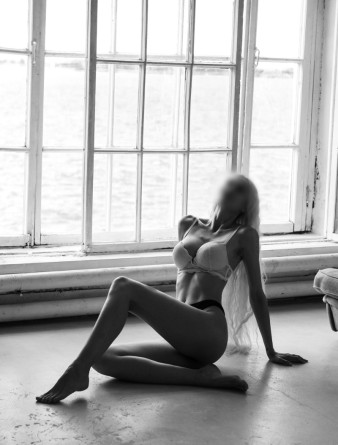 Девушка массажистка Лиза, салон Лиза