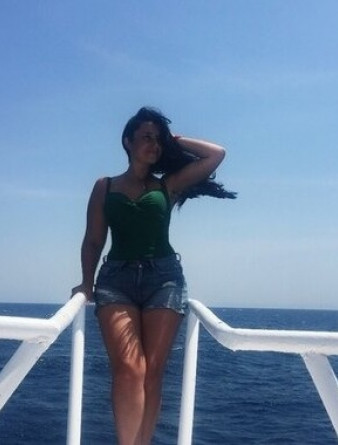 Девушка массажистка Карина, салон ЧМ Карина