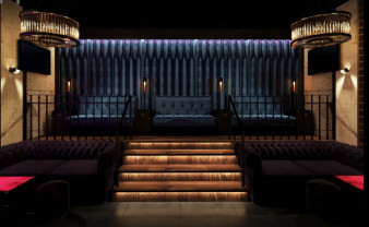   Z gentlemen bar -