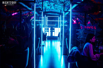   Neon Bar -