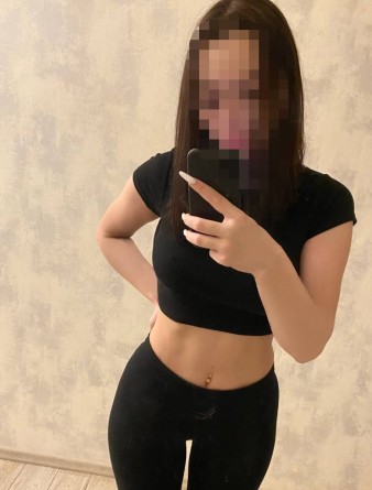 Девушка массажистка Виктория, салон Виктория