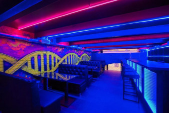   Neon Bar -