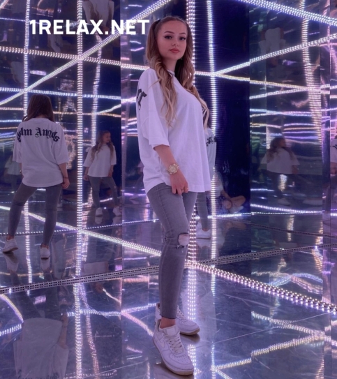 Девушка массажистка Аня, салон Марта  фото №6