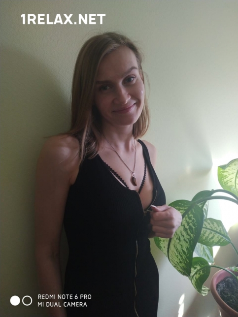 Девушка массажистка Майя, салон Майя Спортмассаж фото №4