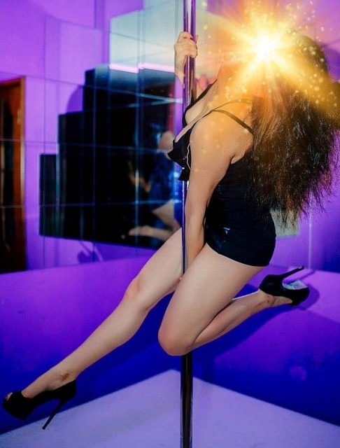 Девушка массажистка Даша, салон Эйфория