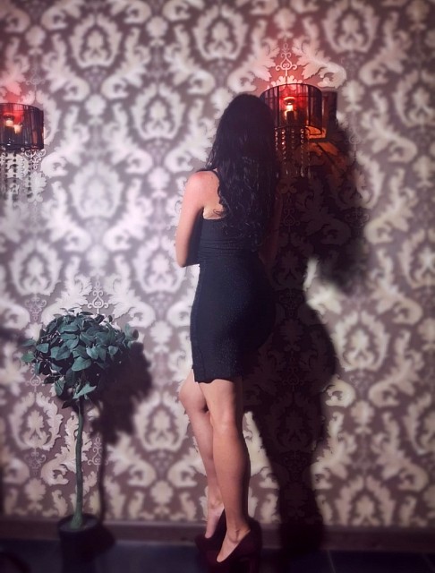 Девушка массажистка Карина, салон Эйфория